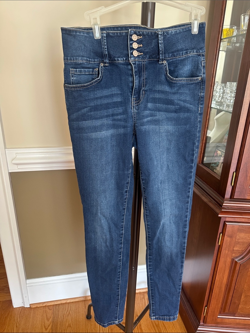 High-Rise Dark Indigo Women’s Jeans with Triple Button Waist